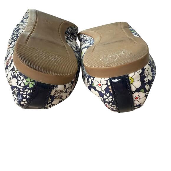 J.Crew Liberty Floral Ballet Flat Fabric and Patent Leather Upper Navy Blue, 7.5 - Picture 6 of 9